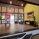Refugio Ideal Para Grupos Na Praia De Taperapuan